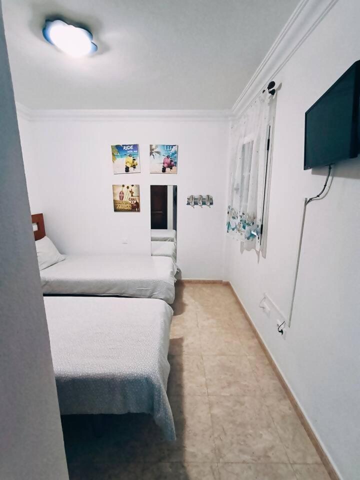 Famara Surf Wifi Apartment ภายนอก รูปภาพ