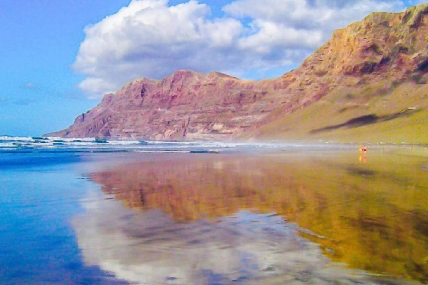 Famara Surf Wifi Apartment ภายนอก รูปภาพ